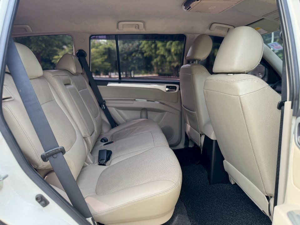 Car Image 11