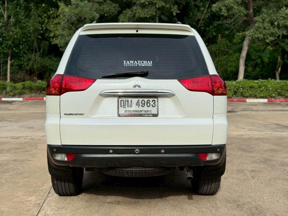 Car Image 14