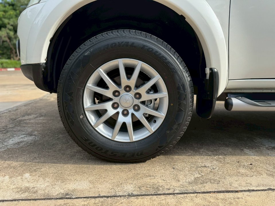 Car Image 18