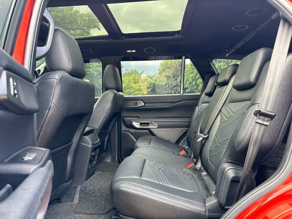 Car Image 13