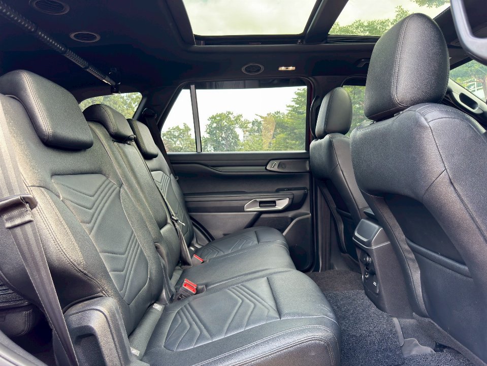 Car Image 19