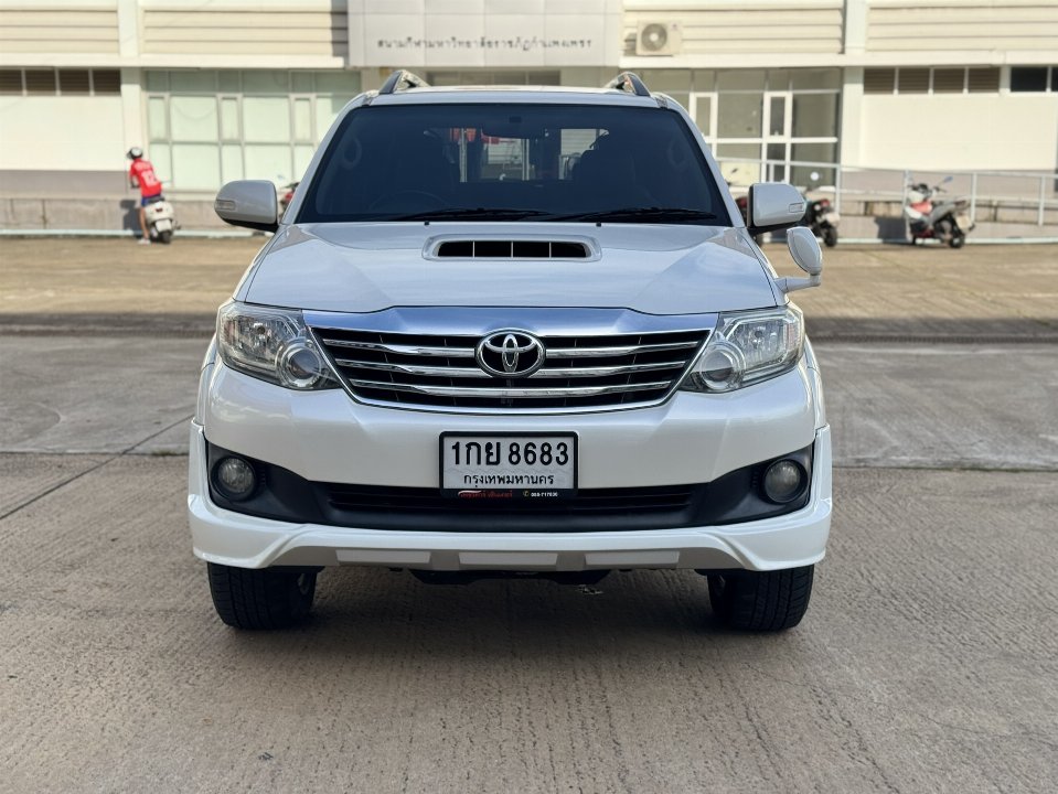Car Image 3
