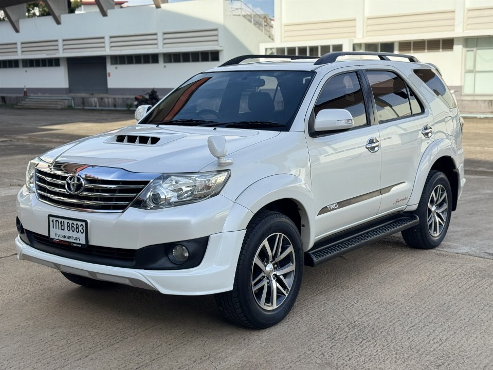 Car Image 4