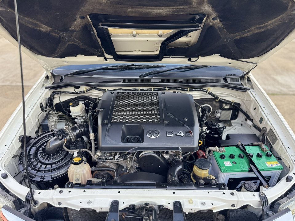 Car Image 18
