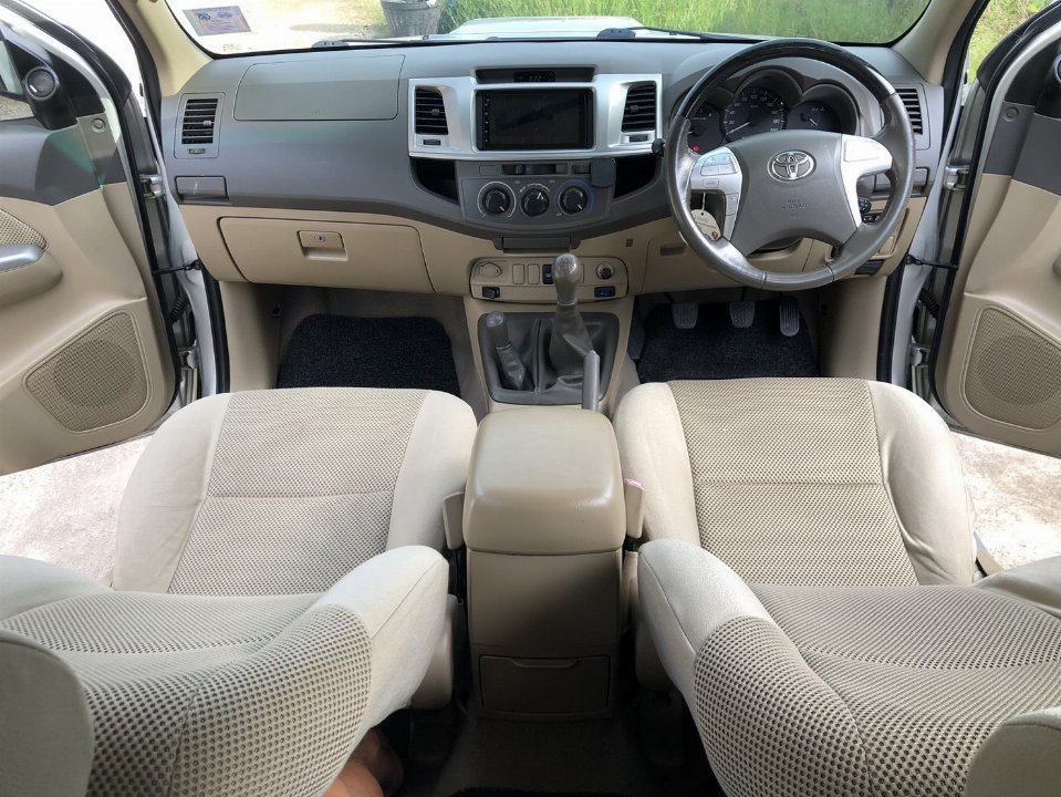 Car Image 8