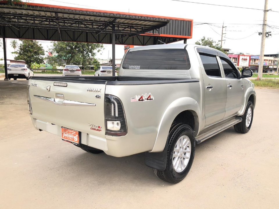 Car Image 18
