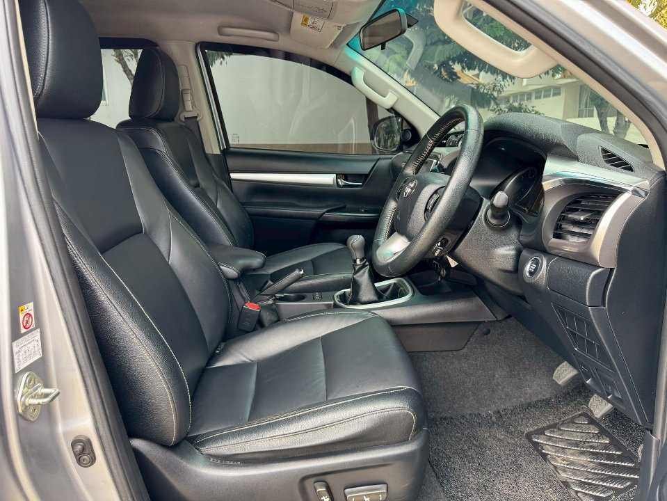 Car Image 6