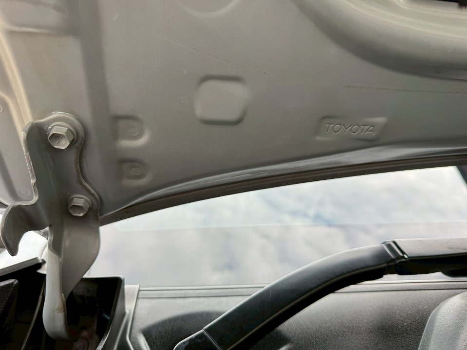 Car Image 18