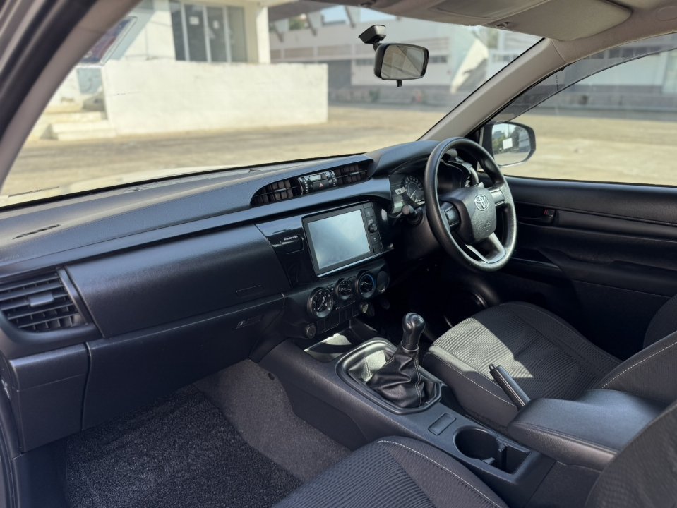 Car Image 8