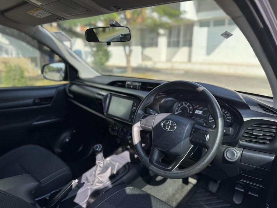 Car Image 11