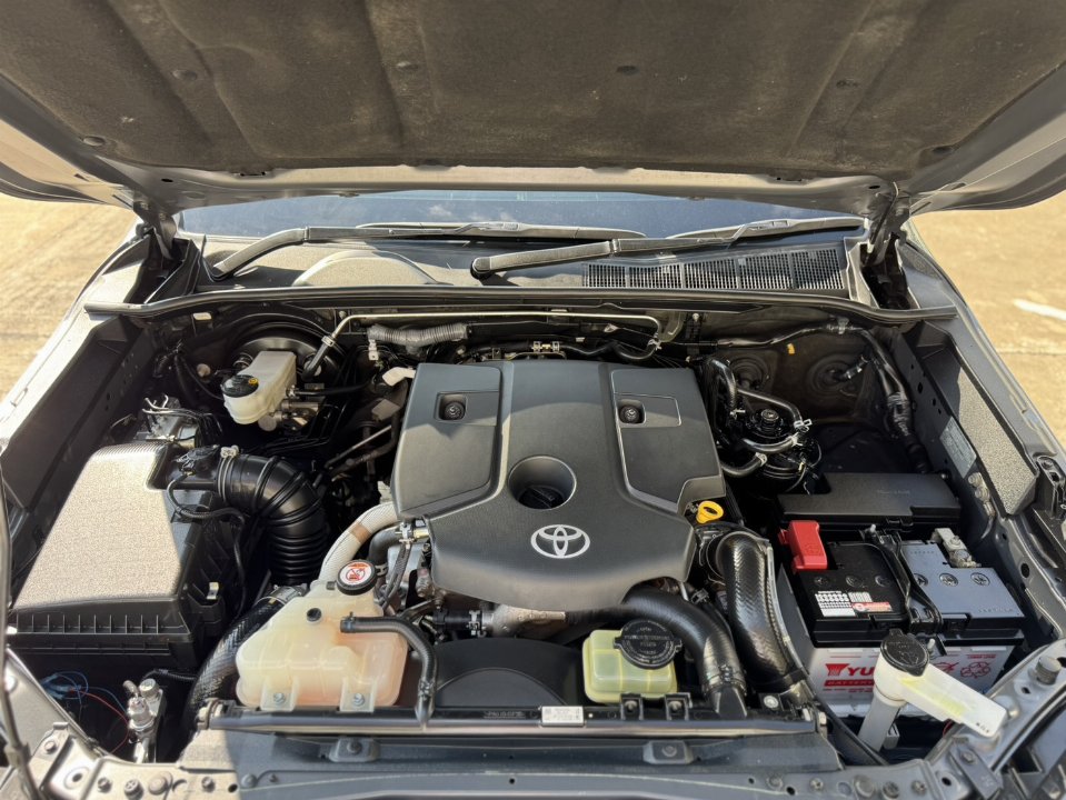 Car Image 13