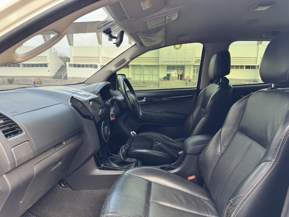 Car Image 10