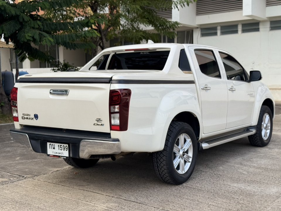 Car Image 15