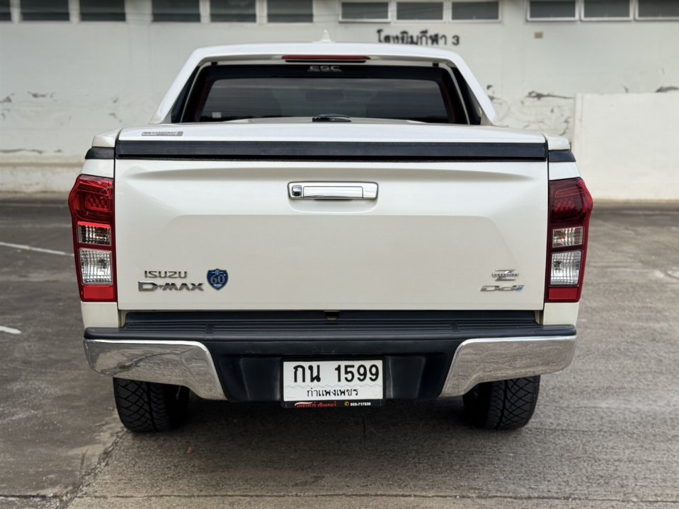 Car Image 17