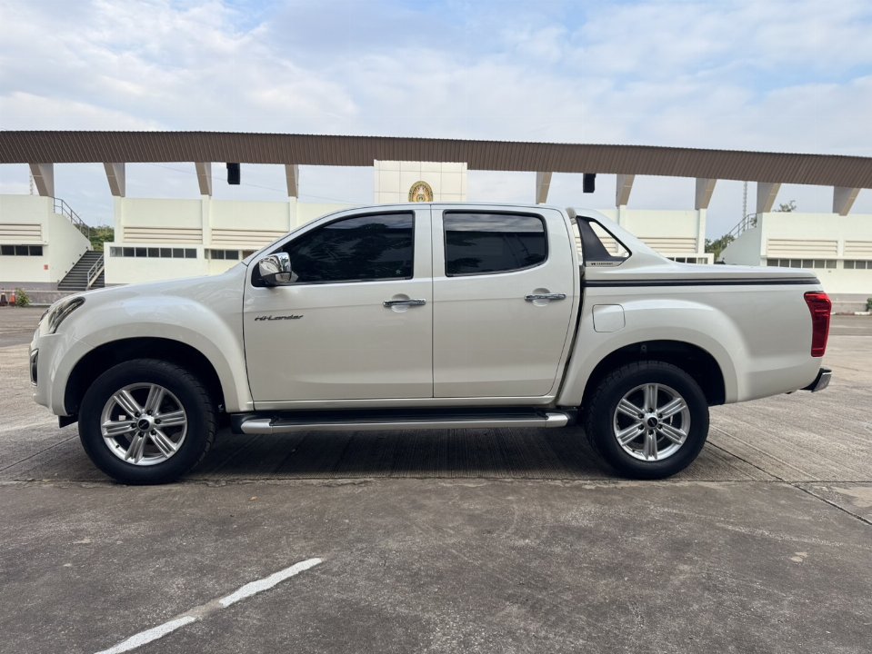 Car Image 18