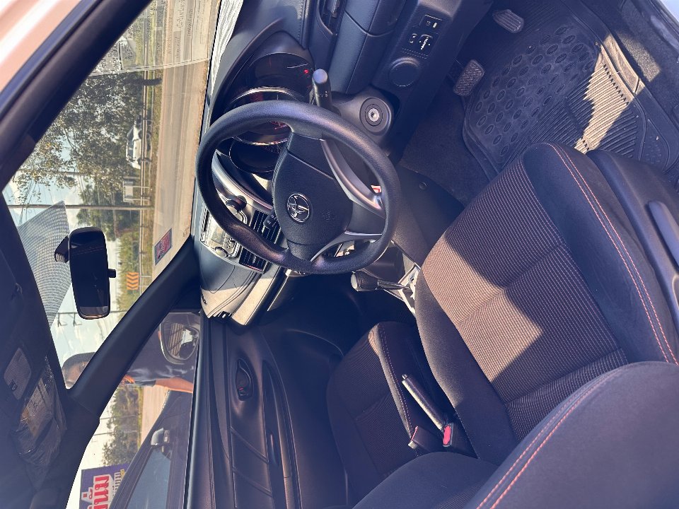 Car Image 7