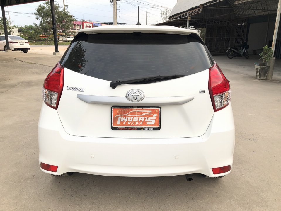 Car Image 12