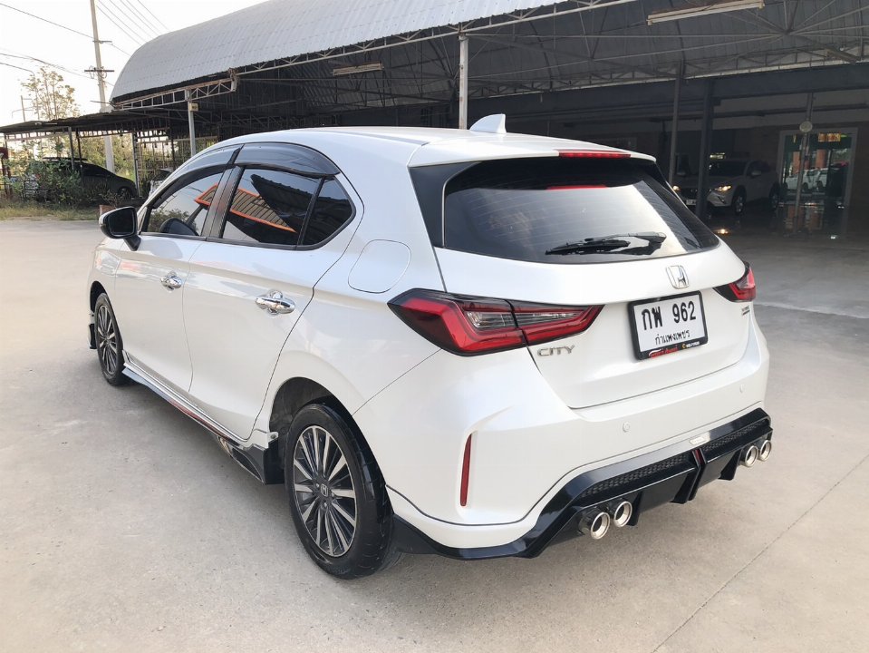 Car Image 6