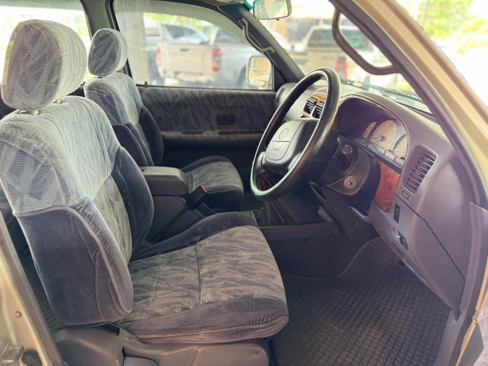 Car Image 7