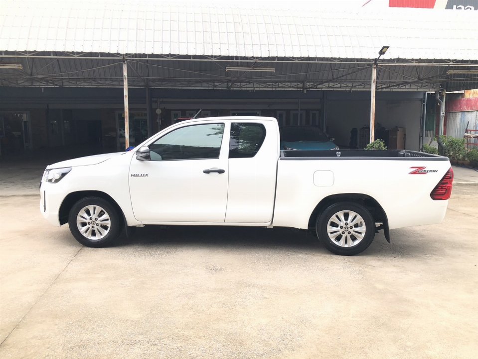 Car Image 4