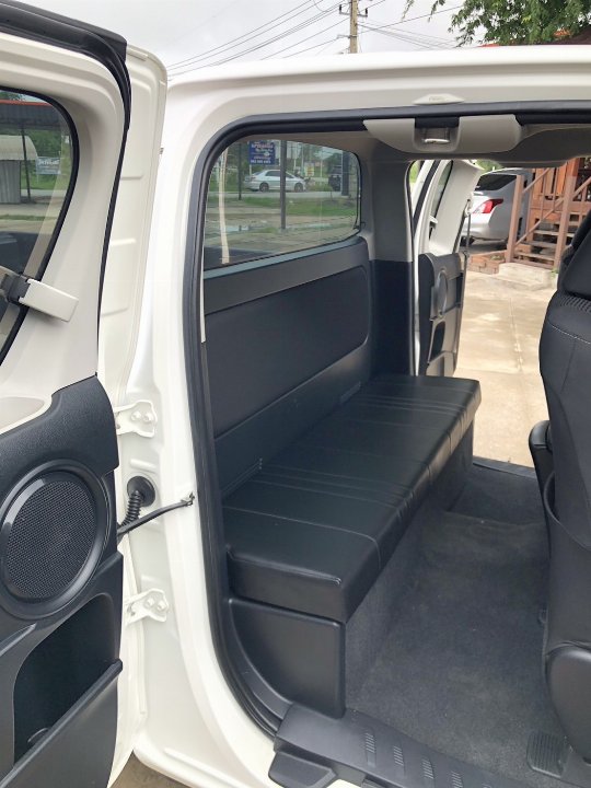 Car Image 10