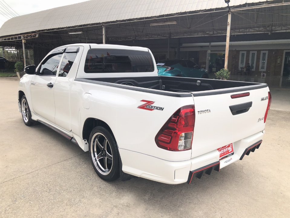 Car Image 5