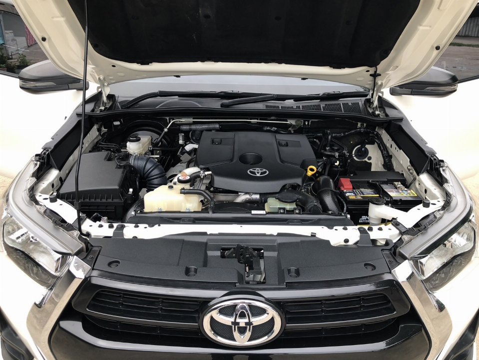 Car Image 15