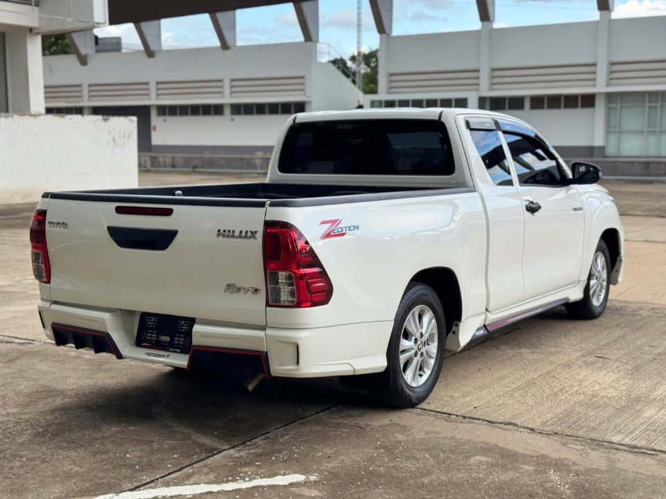 Car Image 28