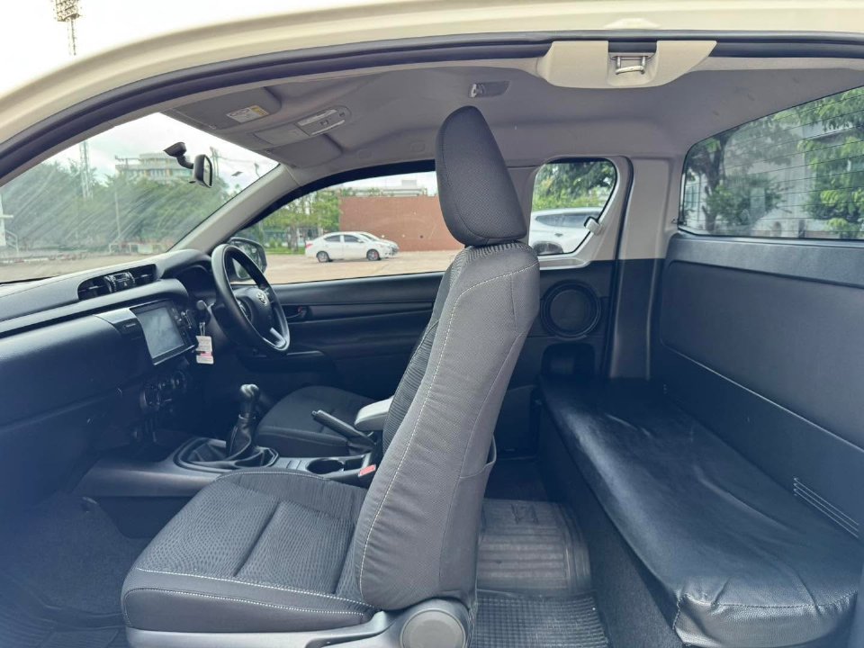 Car Image 30