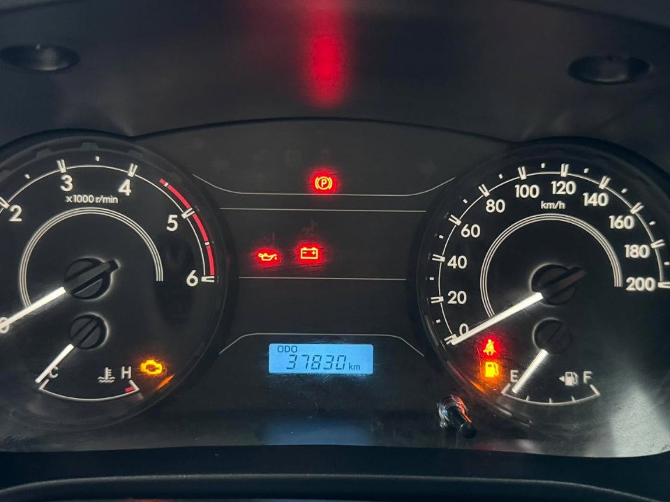 Car Image 32