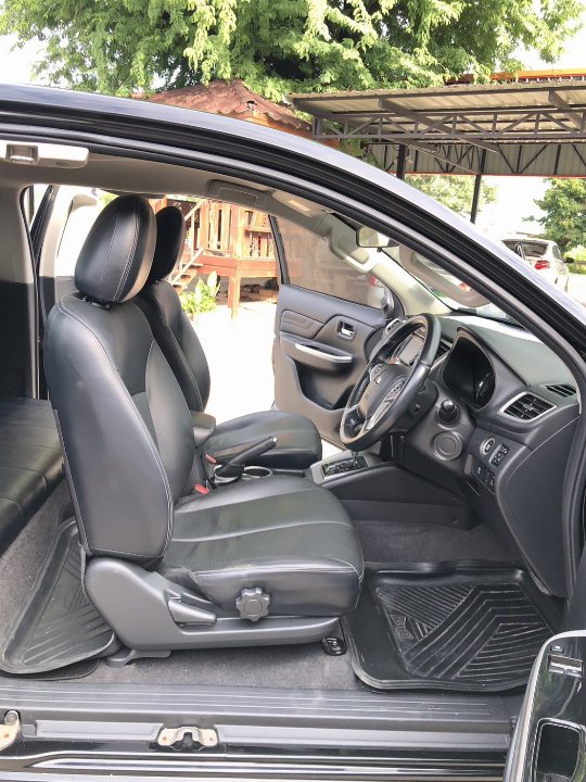 Car Image 9