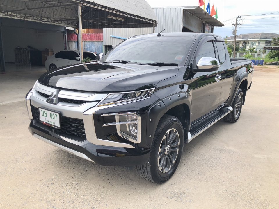 Car Image 17