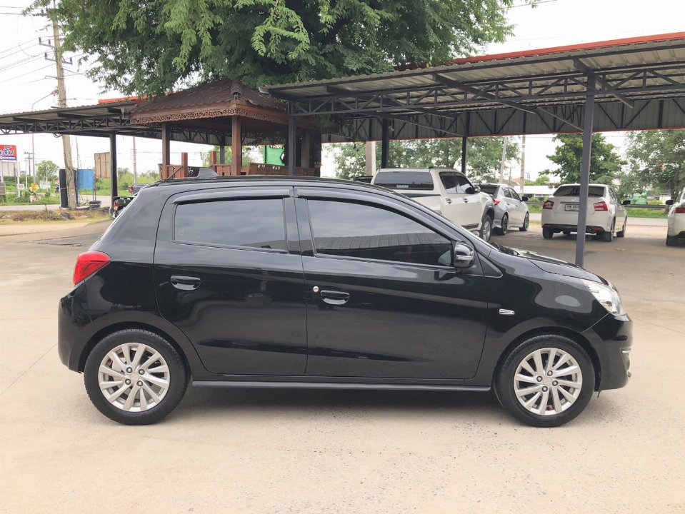 Car Image 8
