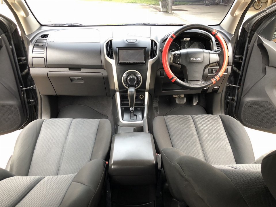 Car Image 13