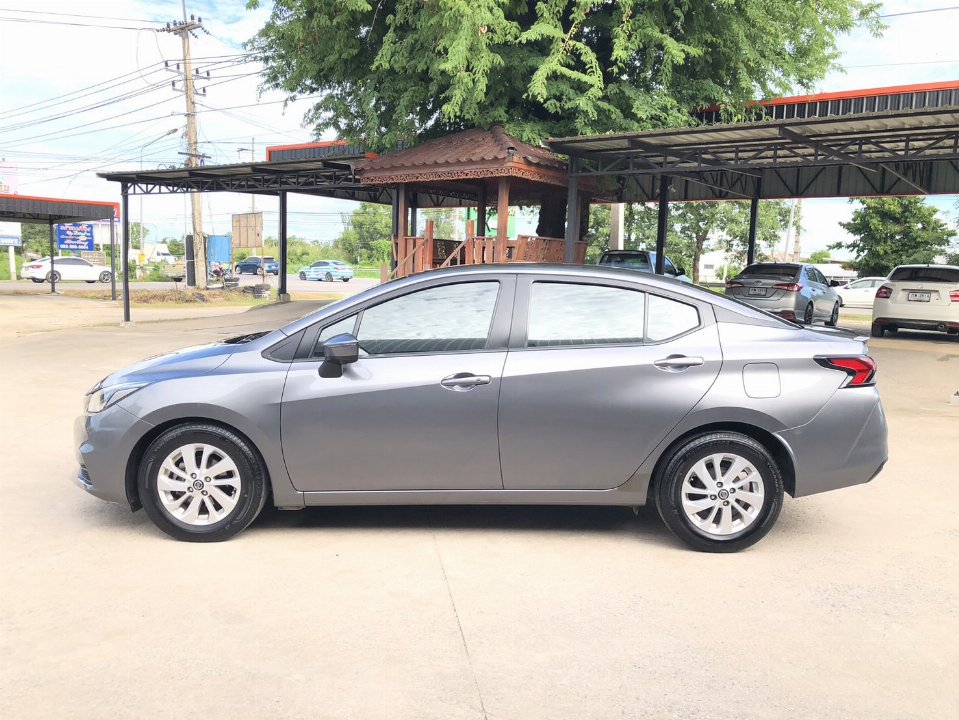 Car Image 5