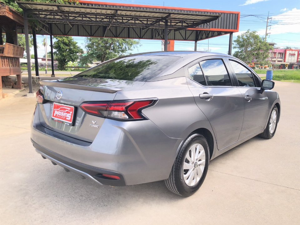 Car Image 7