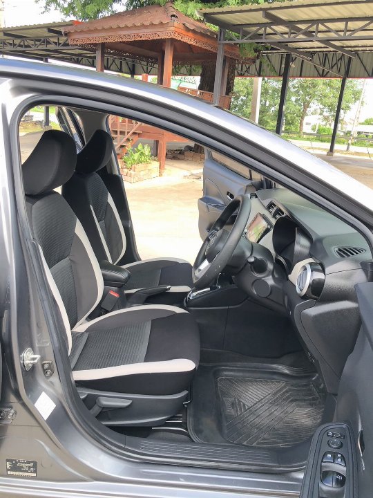 Car Image 12