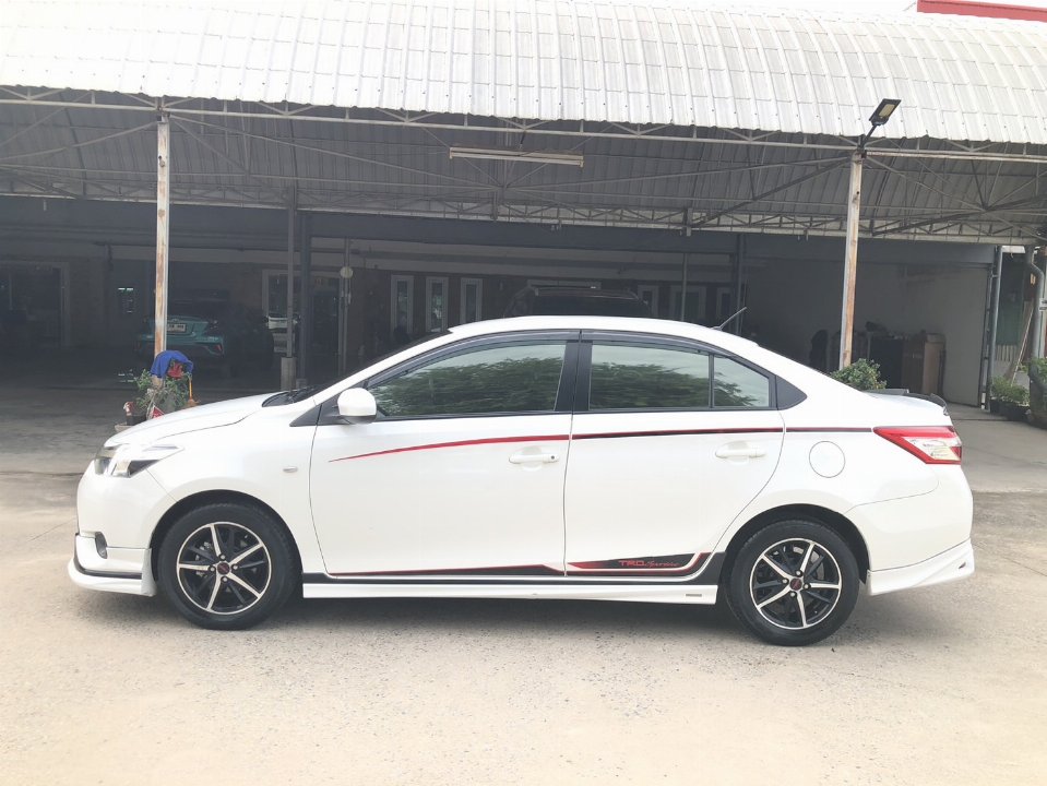 Car Image 4