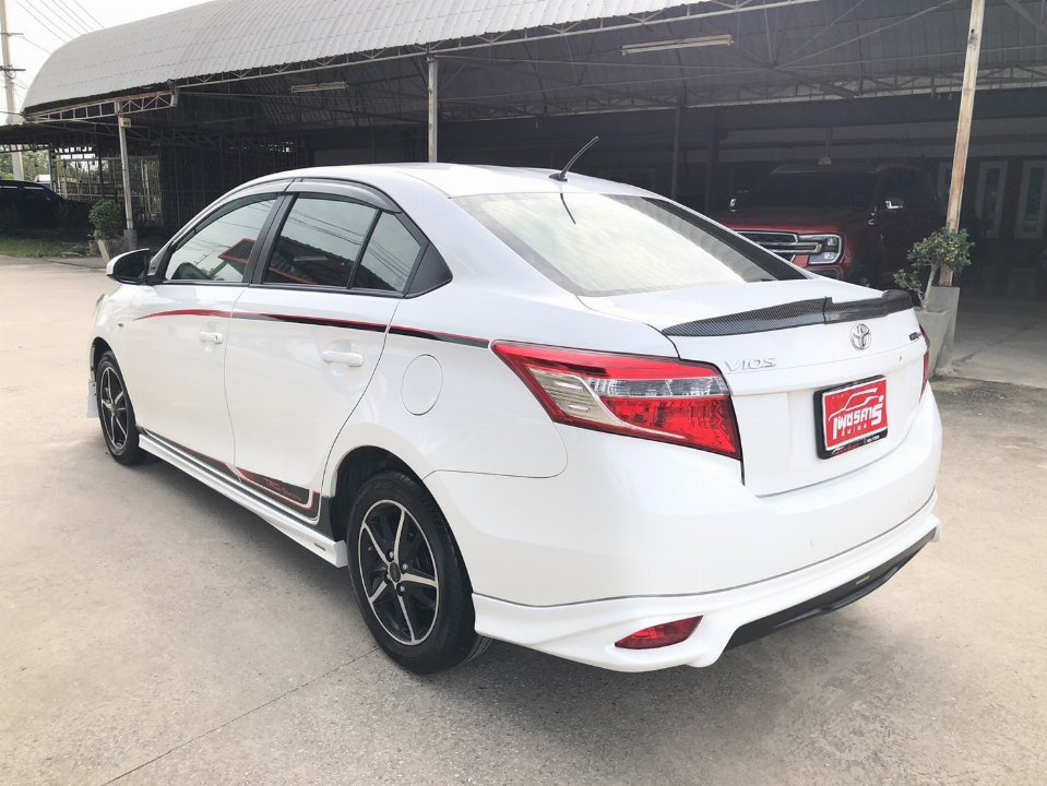 Car Image 5