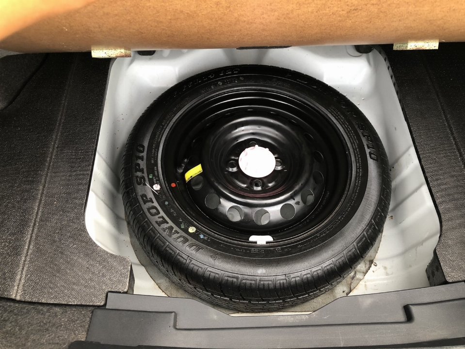 Car Image 11