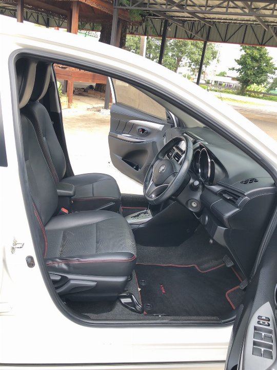Car Image 12
