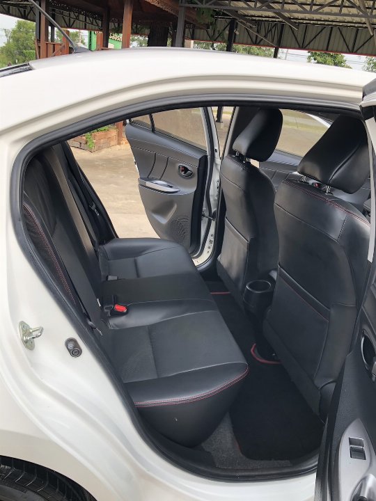 Car Image 13