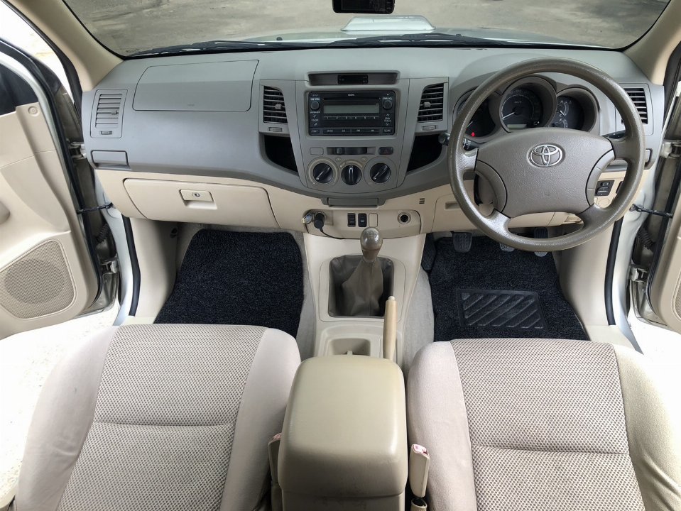 Car Image 13
