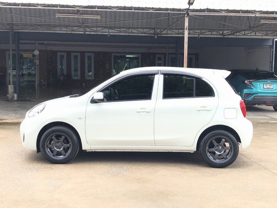 Car Image 4