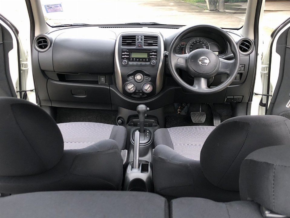 Car Image 14