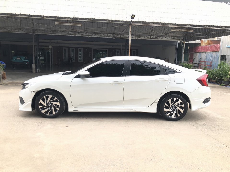 Car Image 4