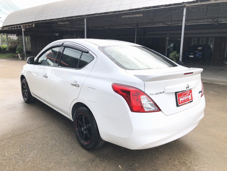 Car Image 5