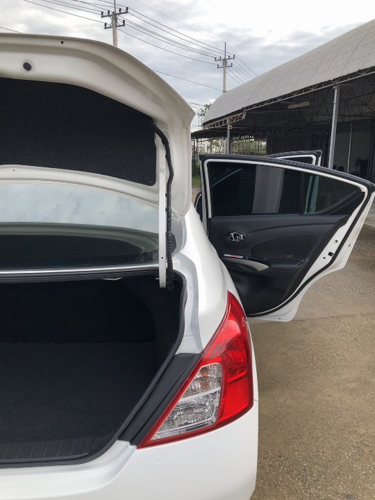 Car Image 10