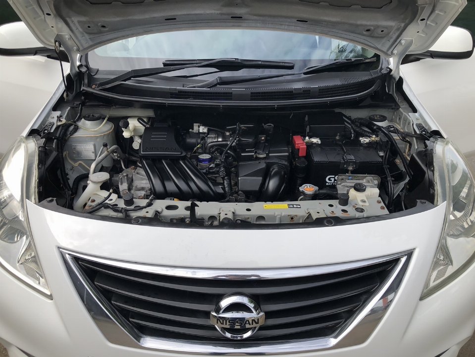 Car Image 18