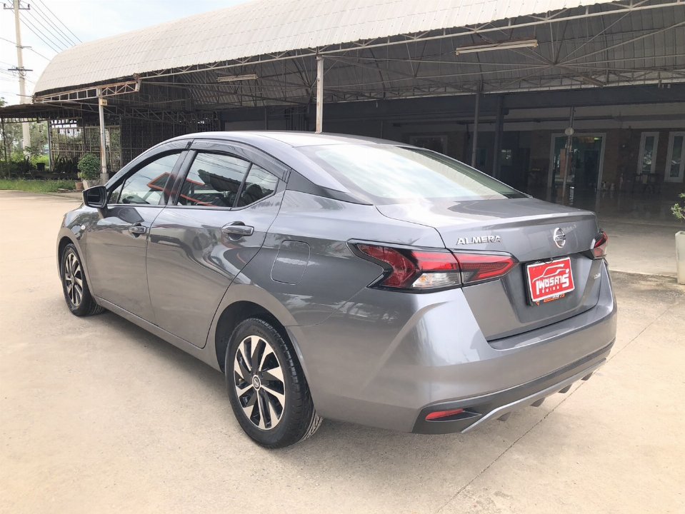 Car Image 5